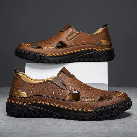 Outdoor Summer Men Sandals Hollow Out Leather Mens Casual Shoes Leisure Walk Beach Shoes Ultra-light Roman Shoes Walking Flats